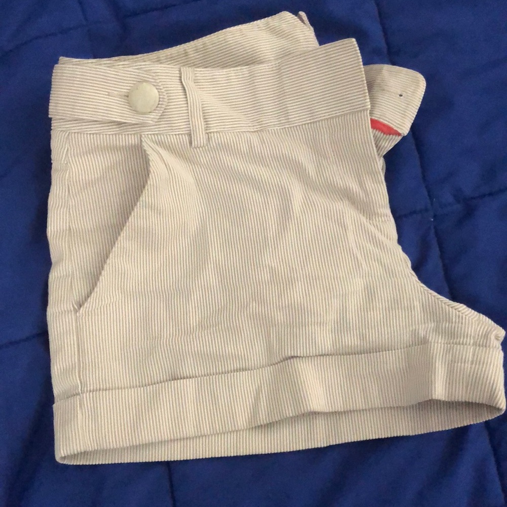 Express Shorts